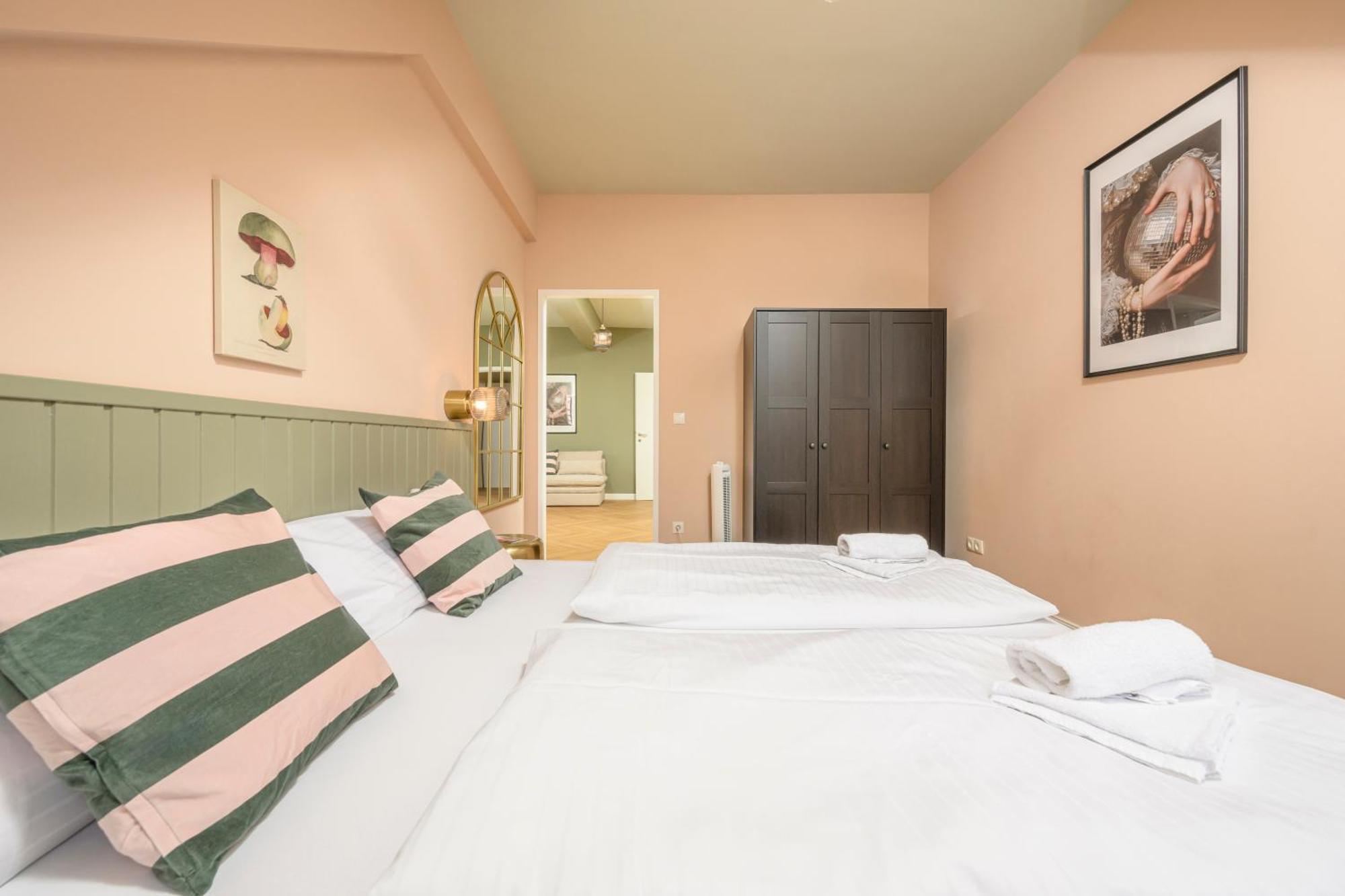 Palais Palffy Suits Βιέννη Εξωτερικό φωτογραφία
